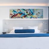 Surfing Colors Apartments Picture 18