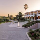 Paradise Hotel Picture 9