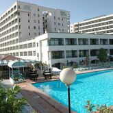 Green Park Apartments Picture 3