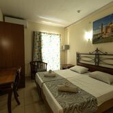 Qawra Point Holiday Complex Picture 4