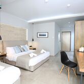 Tropical Studio Apartments Picture 19
