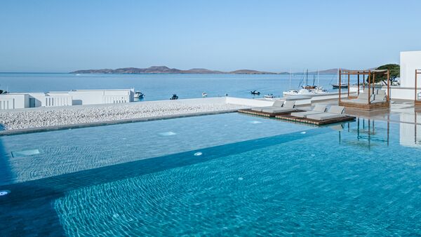 Holidays at Manoula's Beach Hotel in Agios Ioannis, Ornos