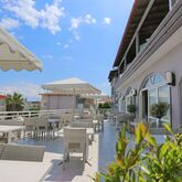 Tropical Studio Apartments Picture 15
