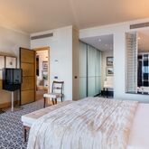 Royal Savoy Hotel Picture 19