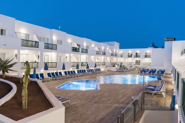 Holidays at Dunas Club Apartments in Corralejo, Fuerteventura