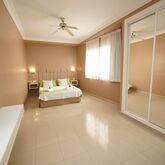 RF Astoria Aparthotel Picture 4
