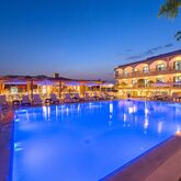 Sunny Days Hotel Picture 3