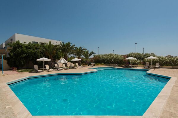 Holidays at Leonidas Hotel and Studios in Lambi, Kos