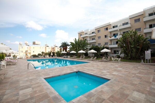 Holidays at Debbie Xenia Aparthotel in Protaras, Cyprus