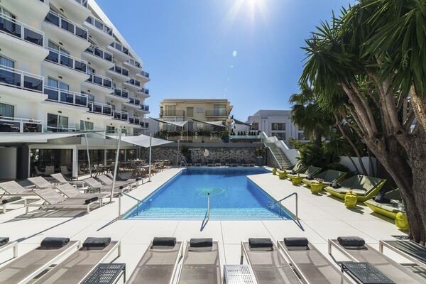 Holidays at Don Paquito Hotel in Torremolinos, Costa del Sol