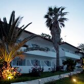White Suites Hotel Picture 6