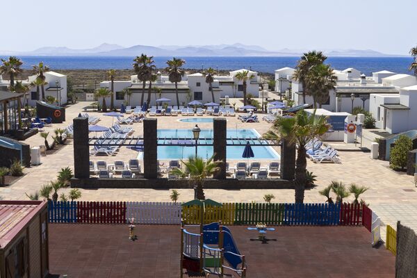 Holidays at Hotel Coral Beach in Playa Blanca, Lanzarote