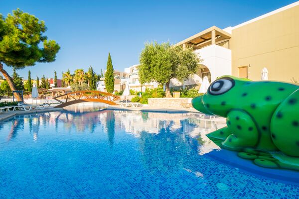Holidays at Porto Angeli Beach Resort in Stegna, Kolymbia