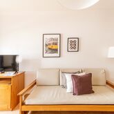 Oasis Beach Apartments Picture 16