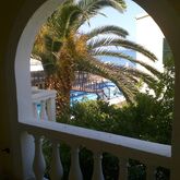 Beachfront Salvanos Apartments Picture 3