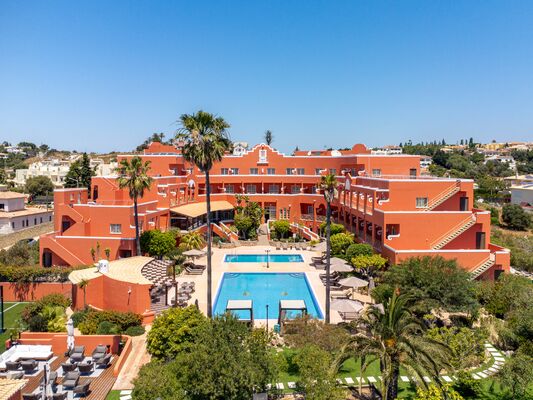Holidays at Belavista Da Luz Hotel in Praia da Luz, Algarve