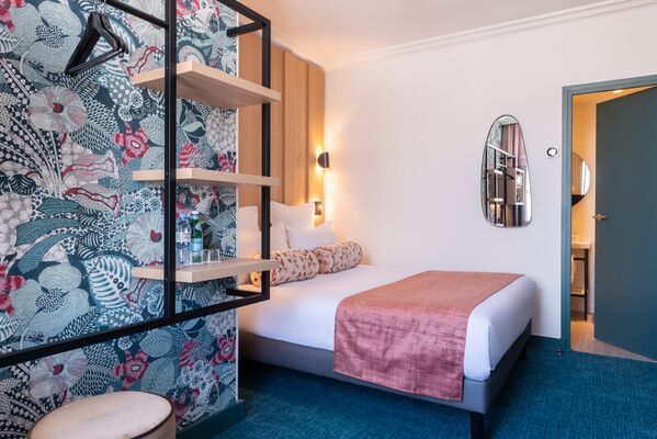 Holidays at Corona Opera Hotel in Opera & St Lazare (Arr 9), Paris