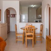 Hawaii Apartments IV-V Picture 12
