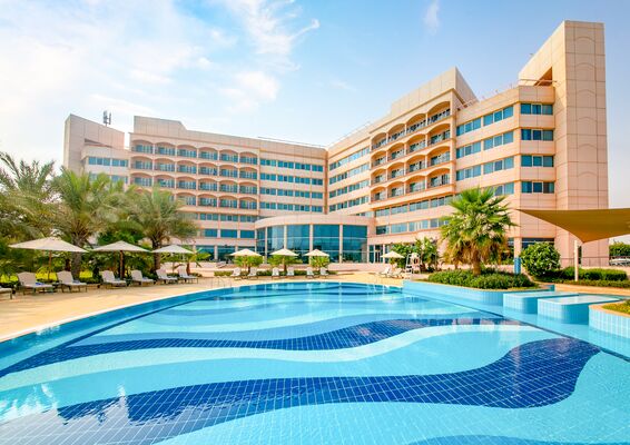 Holidays at Danat Resort Jebel Dhanna Hotel in Abu Dhabi, United Arab Emirates