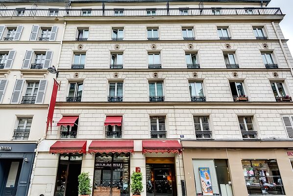 Holidays at Pavillon Opera Bourse Hotel in Opera & St Lazare (Arr 9), Paris