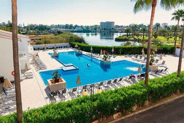 Holidays at EIX Lagotel Hotel & Apartments in Playa de Muro, Majorca