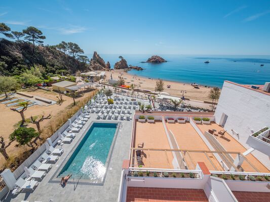 Holidays at Golden Mar Menuda Hotel in Tossa de Mar, Costa Brava