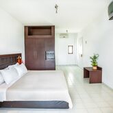 Dolphin Beach Hotel Picture 13