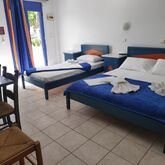 Leonidas Hotel Picture 12
