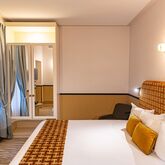 Five Hotel Picture 4