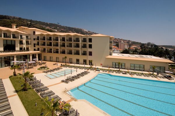Holidays at Vila Gale Santa Cruz Hotel in Santa Cruz, Madeira