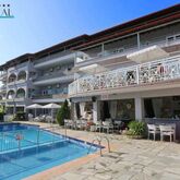 Tropical Studio Apartments Picture 4