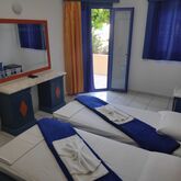 Leonidas Hotel Picture 14