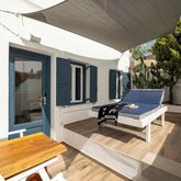 Balcony Apartments Picture 4