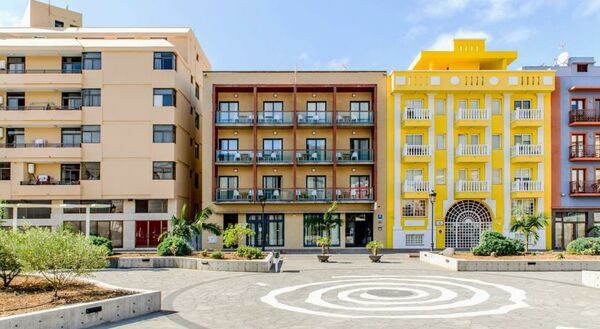 Holidays at Trocadero Plaza Hotel in Los Llanos, La Palma