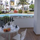 Los Rosales Apartments Picture 17