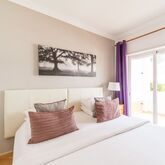 Oasis Beach Apartments Picture 14