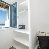 Balcony Apartments Picture 18