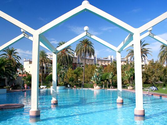 Holidays at Benal Beach Apartments in Benalmadena, Costa del Sol