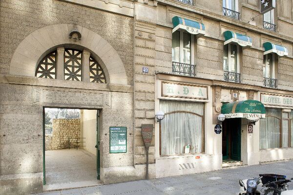 Holidays at Des Arenes Hotel in Latin Quarter & St Germain (Arr 5 & 6), Paris