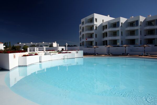Holidays at Prainha Clube Apartments in Alvor, Algarve
