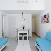 Roc Lago Park Apartments Picture 18