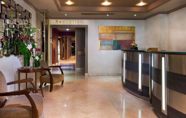 Holidays at Le Pera Hotel in Opera & St Lazare (Arr 9), Paris