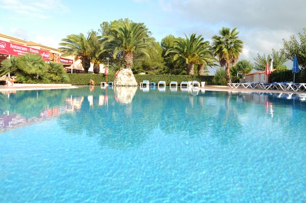 Holidays at Maribel Apartments in Cala Blanca, Menorca