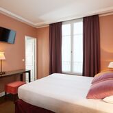 Holidays at De La Jatte Hotel in West La Defense, Paris