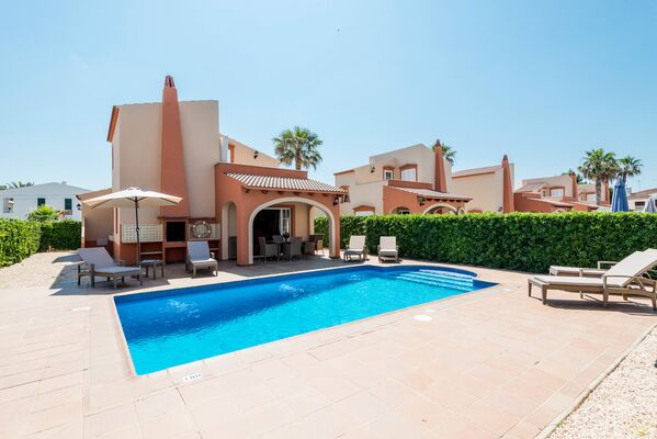 Holidays at Maribel Villas in Cala Santandria, Menorca