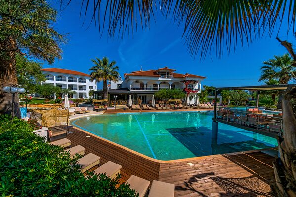 Holidays at Flegra Palace Hotel in Pefkohori, Halkidiki