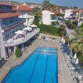 Tropical Studio Apartments Picture 0