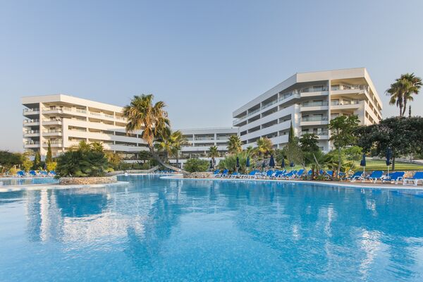 Holidays at Alfagar II Aparthotel in Olhos de Agua, Albufeira