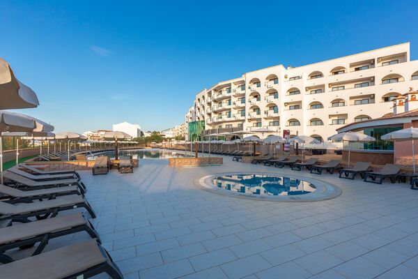 Holidays at Solaqua Apartments in Albufeira, Algarve