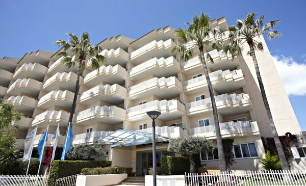 Holidays at Grupotel Port d'Alcudia Hotel in Alcudia, Majorca